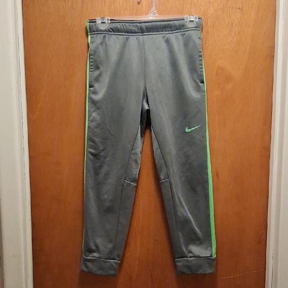 Boys NIKE Sweatpants Size M - Picture 1 of 7